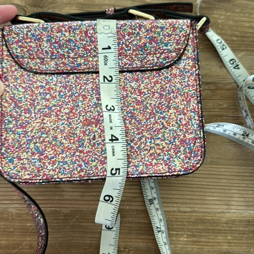 Kate Spade Little Girls GLITTER purse with crossbody strap. - Picture 9 of 10